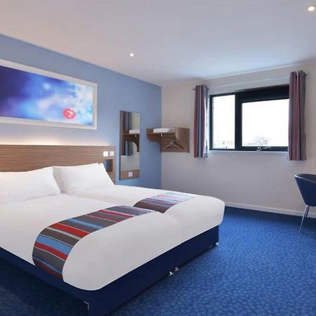 Travelodge Bromborough Port Sunlight Exterior photo