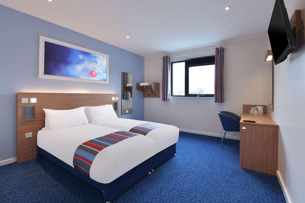 Travelodge Bromborough Port Sunlight Room photo